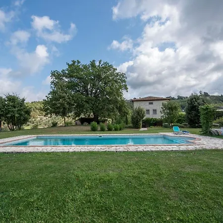 Sleeps 6 Pool Wifi Villa